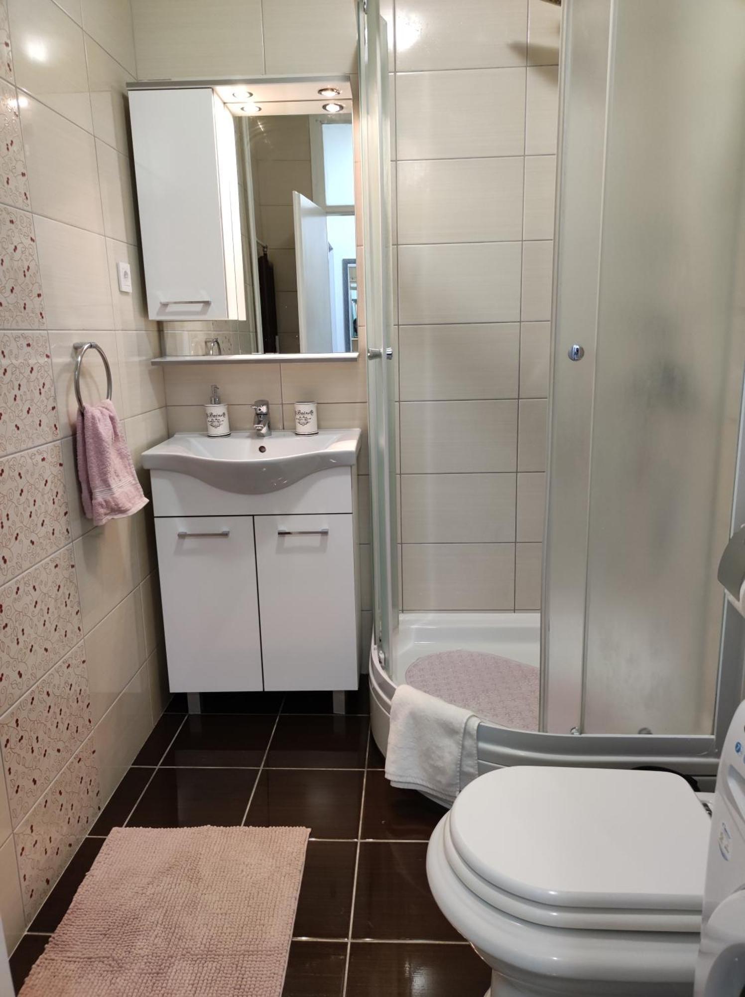 Apartman Emy Karlovac Eksteriør billede